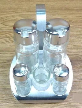 Nerūsējošā tērauda rāmis stikla garšvielu trauciņu garšvielu, garšvielu pudeles Kastē, kas