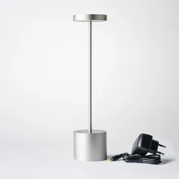 Uzlādējams LED Galda Lampas ir Trīs Režīmi Pārnēsājama Galda Lampa Ar Acu Aizsardzības Funkciju, ko Izmanto Bāros, Restorānos 350 x 80mm TB