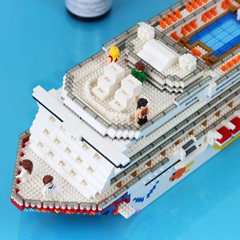 ZRK 7800 Luksusa Kruīza Lainera Kuģa Lielu Laivu 3D Modeli 4950pcs DIY Mini Dimanta Bloki, Ķieģeļi Celtniecības Rotaļlieta Bērniem, kas nav Kaste